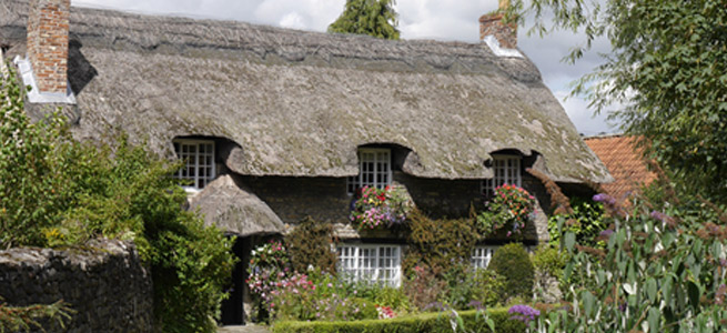 thatched cottage